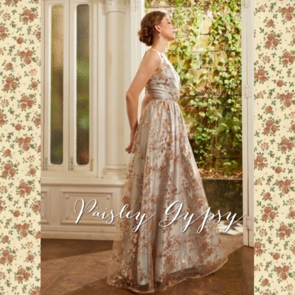 Contrast Sequined Geometric Pattern Maxi Dress - Picture 6 of 14